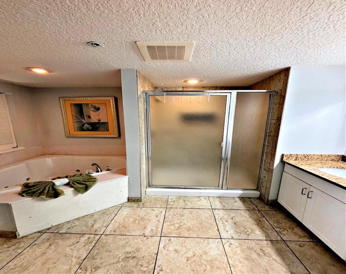 2 Bedroom Resort Condo Direct Oceanfront Wyndham Ocean Walk - Daytona Funland 2226 Daytona Beach Kültér fotó